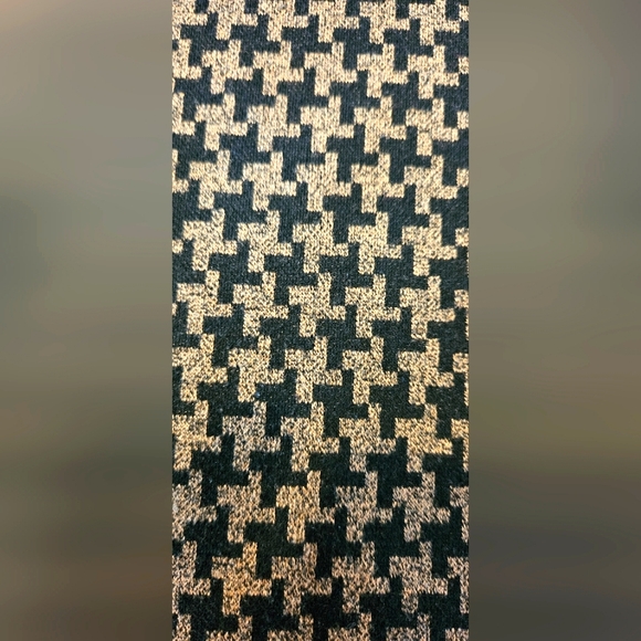 New York & Company Midi Houndstooth Pattern Skirt, Size M - Picture 2 of 4